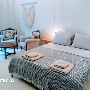 https://supercentral-seasidelux-sunny-and-cosy-apartment.hotels-of-thessaloniki.com