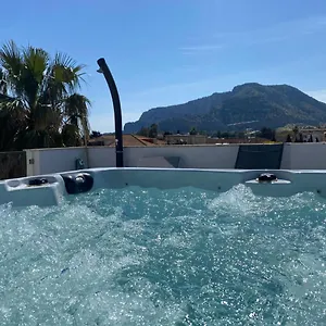 https://flat-with-jacuzzi-casa-pia.sicilyhotelsitaly.net